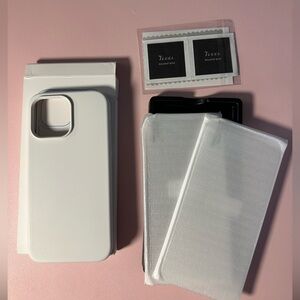 iPhone 14 Pro Max White silicone case with 2 screen protector included